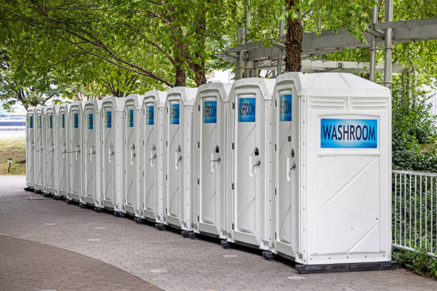 Best Best portable toilet rental  in Far Hills, NJ