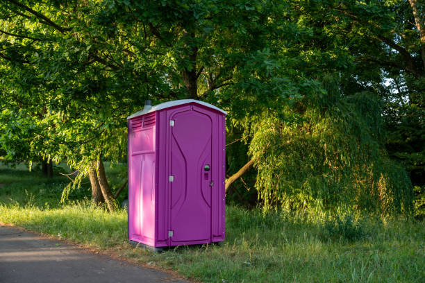Best Porta potty rental near me  in Far Hills, NJ